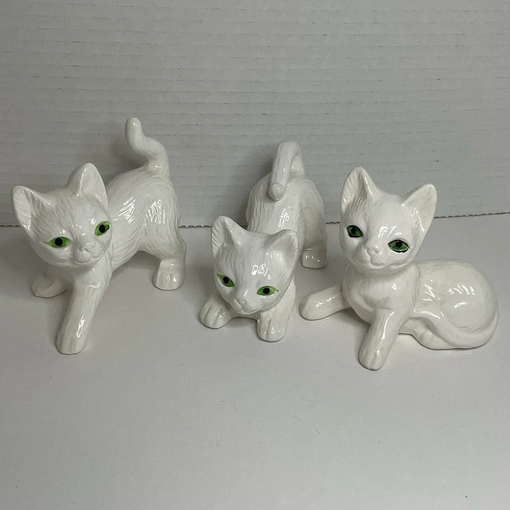 3 Vintage White Kittens Cats w/ Green Eyes Figurines Ceramic Cute 3-4